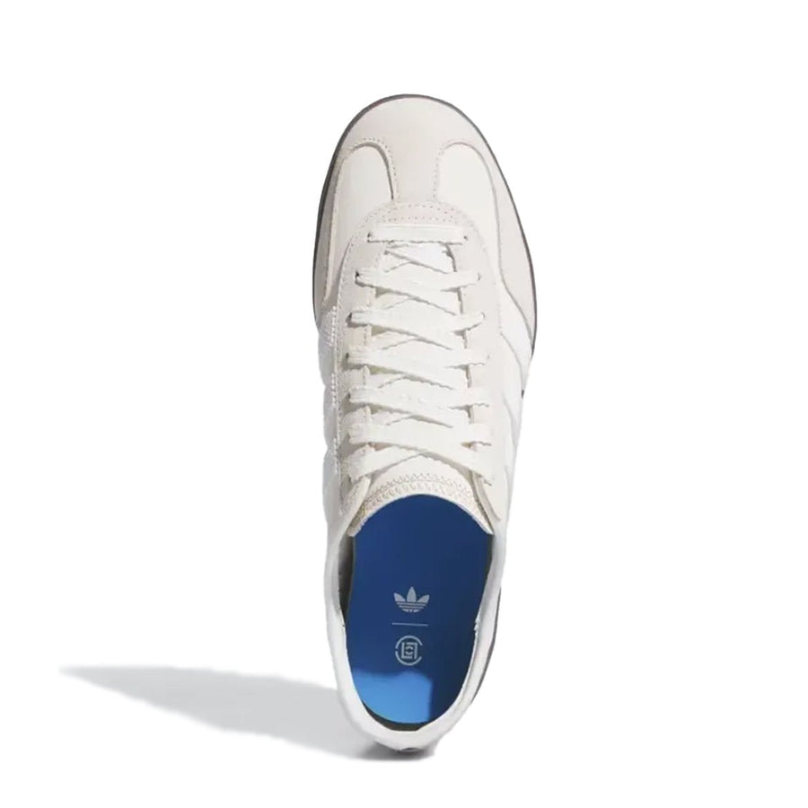 Vista lateral do Adidas adidas Gazelle Indoor x Clot by Edison Chen Off White mostrando design do cabedal e logo da marca