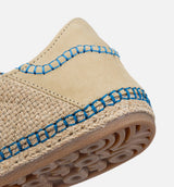 Vista superior do Adidas adidas Gazelle x CLOT Linen Khaki Light Blue mostrando abertura, lingueta e cadarços