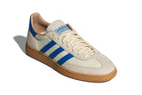 Vista traseira do Adidas Adidas Handball Spezial Cream White Blue Warm Sandstone mostrando calcanheira e detalhes do solado