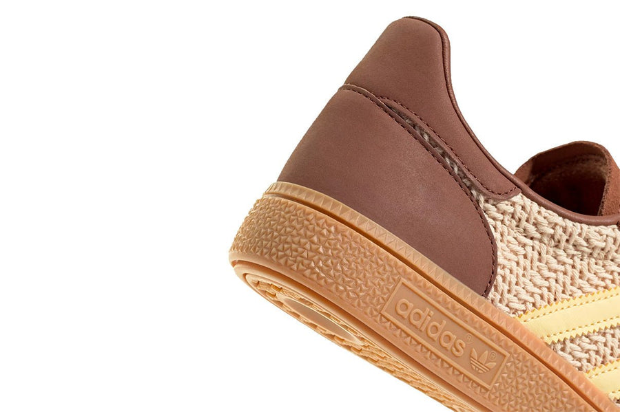 Vista na caixa do Adidas Adidas Handball Spezial Preloved Brown Orange Tint Gum mostrando embalagem original da marca