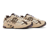 Vista frontal do Adidas Adidas Response CL Bad Bunny Bronze Strata mostrando biqueira e costuras