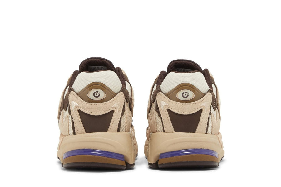 Vista superior do Adidas Adidas Response CL Bad Bunny Bronze Strata mostrando abertura, lingueta e cadarços