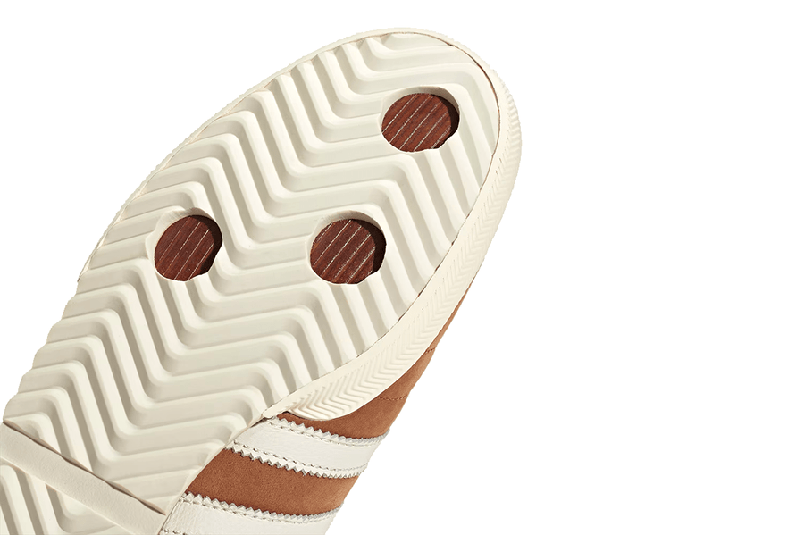Vista na caixa do Adidas Adidas Samba 62 'Wild Brown' mostrando embalagem original da marca