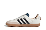 Vista lateral do Adidas Adidas Samba Disney 101 Dalmatians Penny mostrando design do cabedal e logo da marca