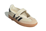 Vista traseira do Adidas Adidas Samba Jane Cream Black Gum mostrando calcanheira e detalhes do solado