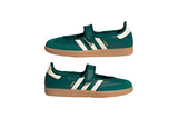 Vista frontal do Adidas Adidas Samba Jane Green White Gum mostrando biqueira e costuras