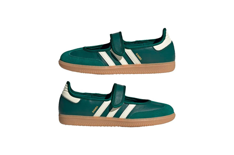 Vista frontal do Adidas Adidas Samba Jane Green White Gum mostrando biqueira e costuras