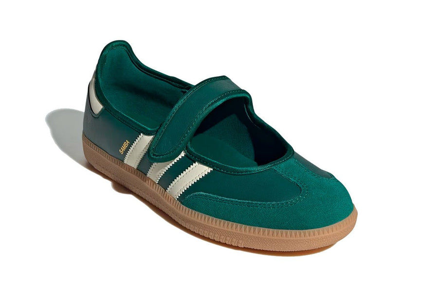 Vista traseira do Adidas Adidas Samba Jane Green White Gum mostrando calcanheira e detalhes do solado