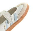 Vista em detalhe do Adidas Adidas Samba Jane White Blue Gum mostrando textura do material e acabamento