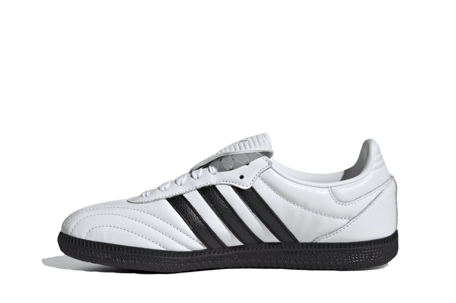 Vista lateral do Adidas Adidas Samba LT Cloud White Core Black Black Sole mostrando design do cabedal e logo da marca