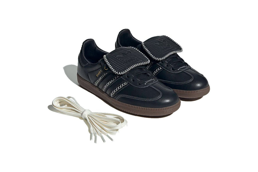 Vista em detalhe do Adidas Adidas Samba LT Core Black / Off White / Gum mostrando textura do material e acabamento