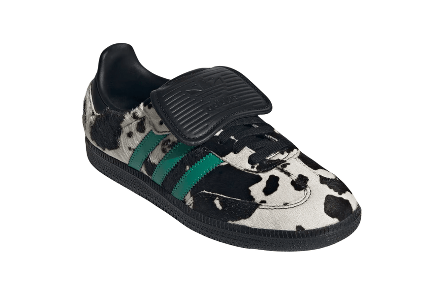 Vista frontal do Adidas Adidas Samba LT Cow Print Black White mostrando biqueira e costuras