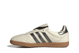 Vista lateral do Adidas Adidas Samba LT Cream White Black Gum mostrando design do cabedal e logo da marca