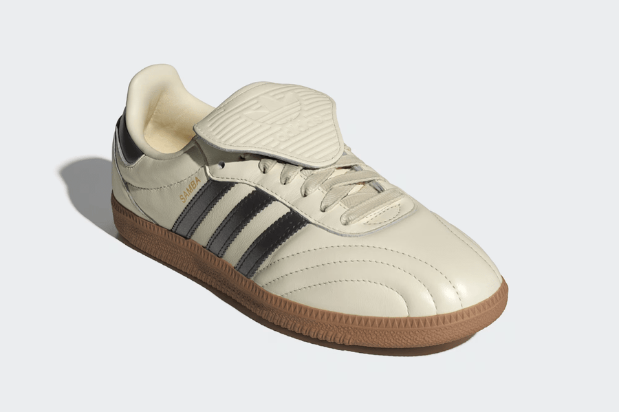 Vista traseira do Adidas Adidas Samba LT Cream White Black Gum mostrando calcanheira e detalhes do solado