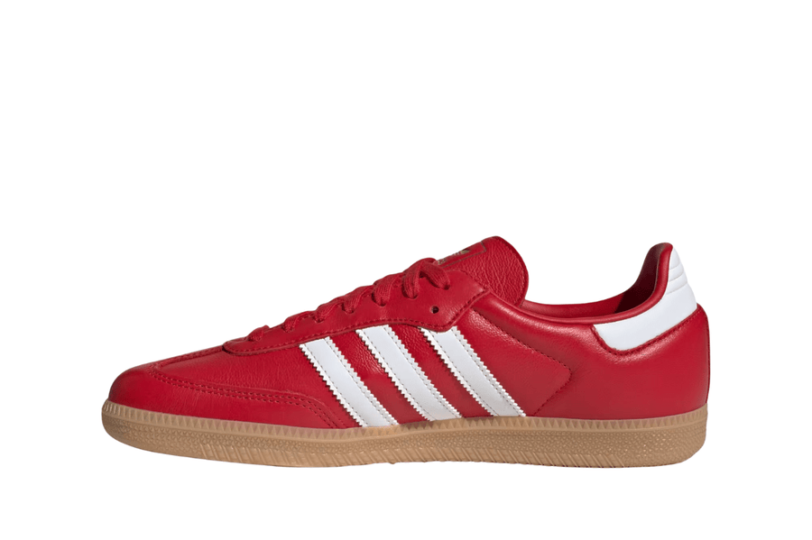 Vista lateral do Adidas Adidas Samba OG Better Scarlet White mostrando design do cabedal e logo da marca