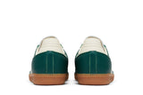 Vista superior do Adidas adidas Samba Og Collegiate Green Gum mostrando abertura, lingueta e cadarços