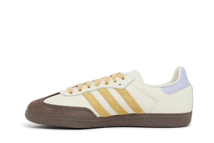 Vista lateral do Adidas adidas Samba Og Off White Oat Violet Tone mostrando design do cabedal e logo da marca