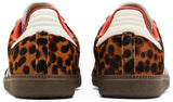 Vista superior do Adidas adidas Samba Og Preloved Red Leopard Pack mostrando abertura, lingueta e cadarços