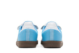 Vista superior do Adidas adidas Samba Og Semi Blue Burst mostrando abertura, lingueta e cadarços