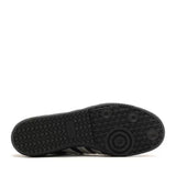 Vista traseira do Adidas adidas Samba x Atmos Tuxedo mostrando calcanheira e detalhes do solado