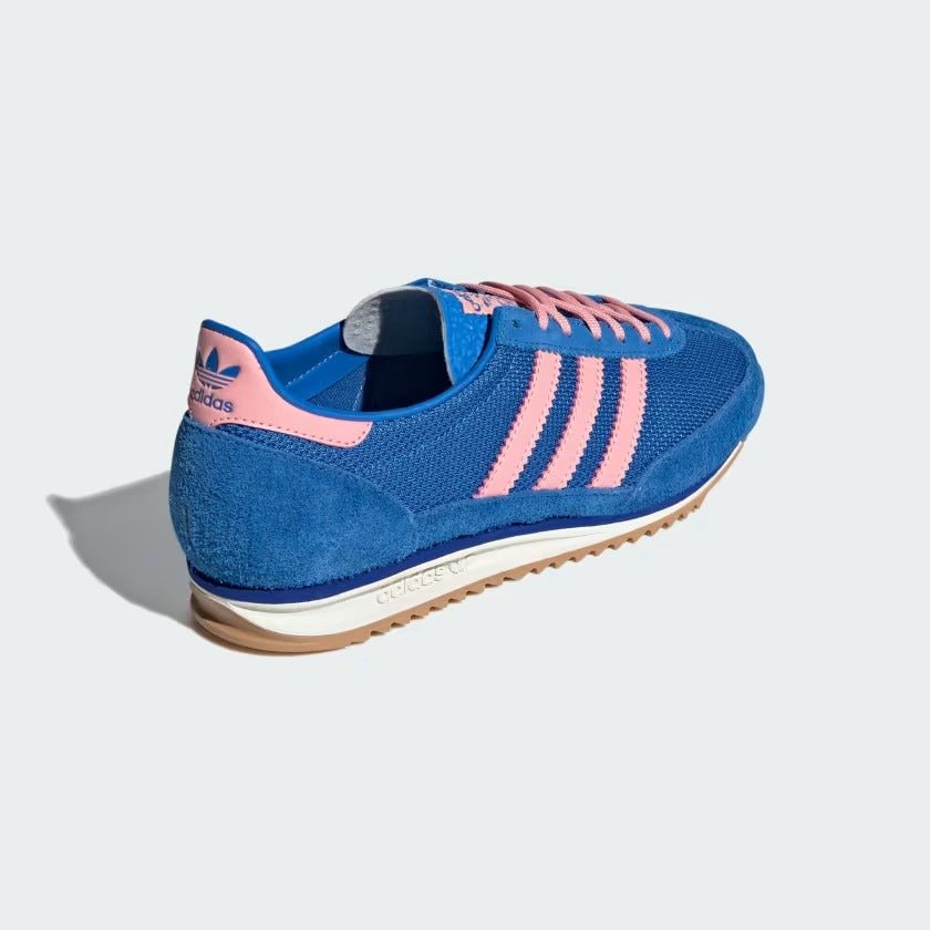 Vista superior do Adidas adidas SL 72 Og Bright Royal Pink Spark mostrando abertura, lingueta e cadarços