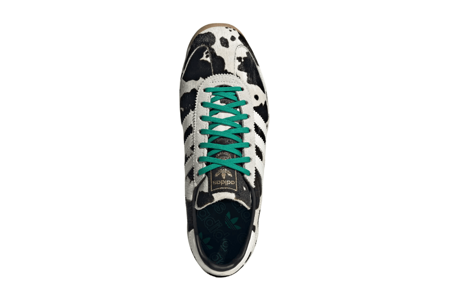 Vista frontal do Adidas Adidas SL 72 Og Court Green Cow Print mostrando biqueira e costuras