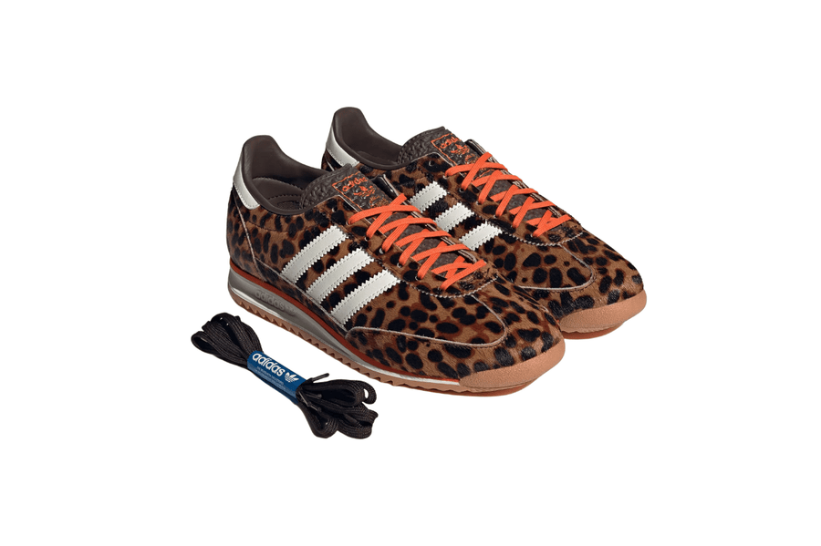 Vista frontal do Adidas Adidas SL 72 OG Leopard Print mostrando biqueira e costuras