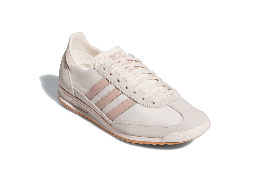 Vista traseira do Adidas Adidas SL 72 OG Off White Wonder Taupe Wonder White mostrando calcanheira e detalhes do solado