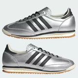 Vista frontal do Adidas adidas SL 72 Og Silver Metallic Black mostrando biqueira e costuras