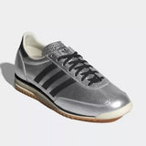Vista superior do Adidas adidas SL 72 Og Silver Metallic Black mostrando abertura, lingueta e cadarços