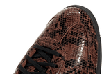 Vista frontal do Adidas Adidas SL 72 OG Snakeskin Preloved Brown mostrando biqueira e costuras