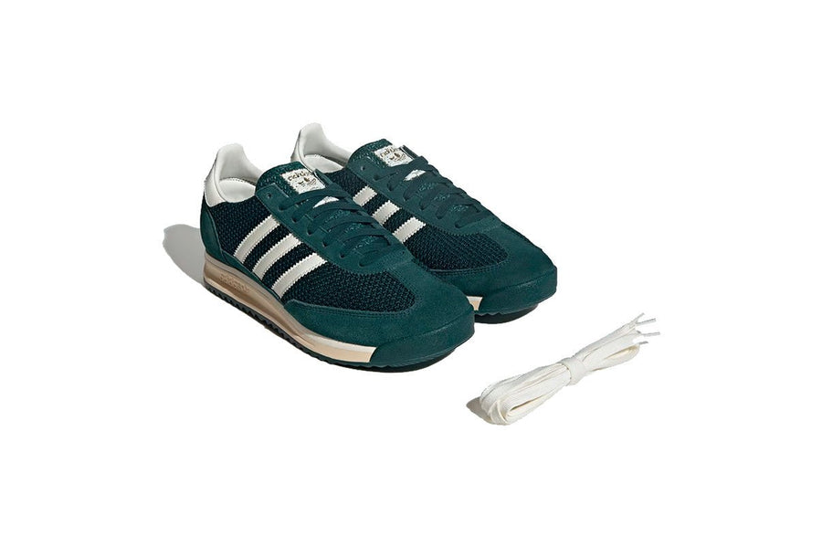 Vista na caixa do Adidas Adidas SL 72 RS Aurora Ivy Off White mostrando embalagem original da marca
