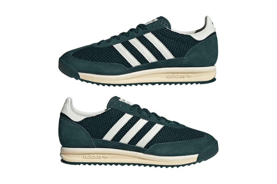 Vista em detalhe do Adidas Adidas SL 72 RS Aurora Ivy Off White mostrando textura do material e acabamento