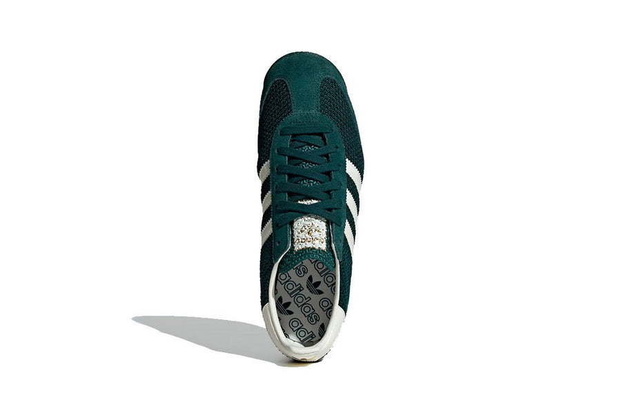 Vista frontal do Adidas Adidas SL 72 RS Aurora Ivy Off White mostrando biqueira e costuras