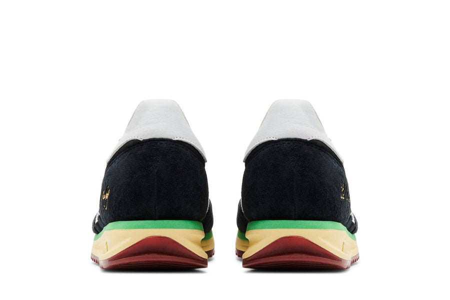 Vista superior do Adidas adidas SL 72 RS x Bob Marley One Love mostrando abertura, lingueta e cadarços