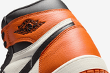 Vista na caixa do Jordan Nike Air Jordan 1 High OG Shattered Backboard mostrando embalagem original da marca