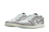 Vista frontal do Jordan Nike Air Jordan 1 Low 