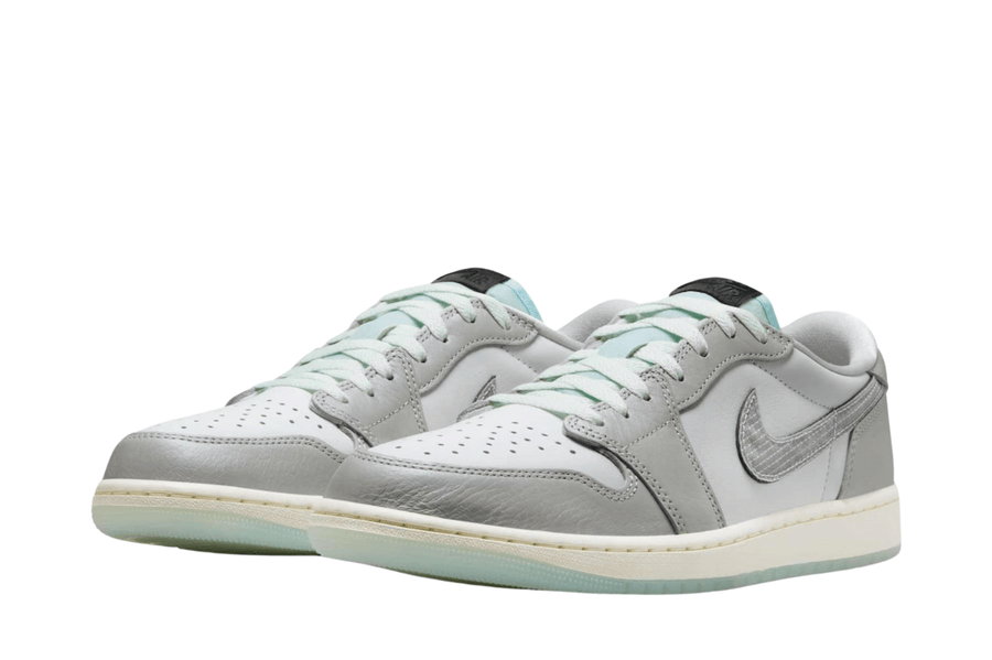 Tênis Nike Air Jordan 1 Low 