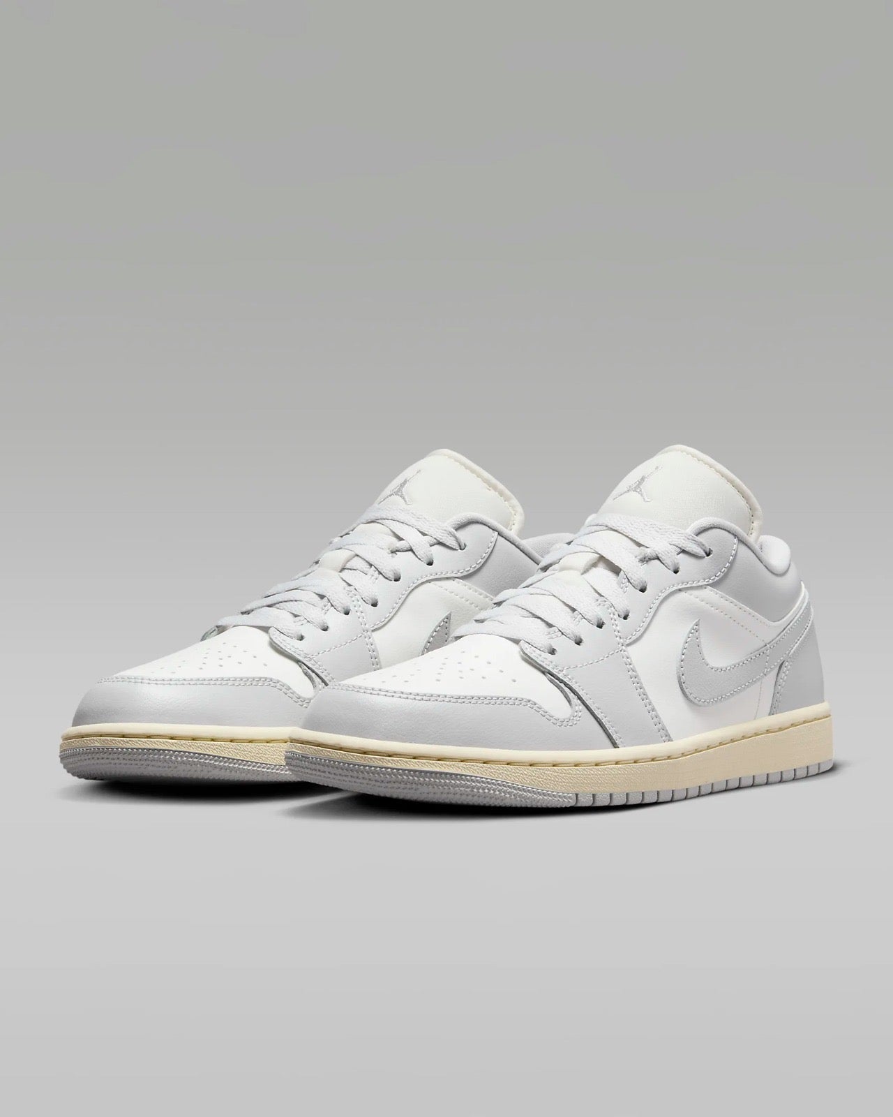 Tênis Air Jordan 1 Low Neutral Grey Coconut Milk Cinza - Jordan - DC0774103