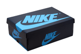 Vista na caixa do Jordan Nike Air Jordan 1 Low OG Obsidian UNC mostrando embalagem original da marca