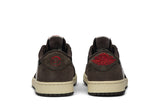 Vista superior do Jordan Nike Air Jordan 1 Low Og Sp x Travis Scott Mocha mostrando abertura, lingueta e cadarços