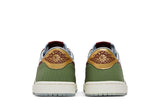 Vista superior do Jordan Nike Air Jordan 1 Low Og Year of Dragon Chinese New Year mostrando abertura, lingueta e cadarços