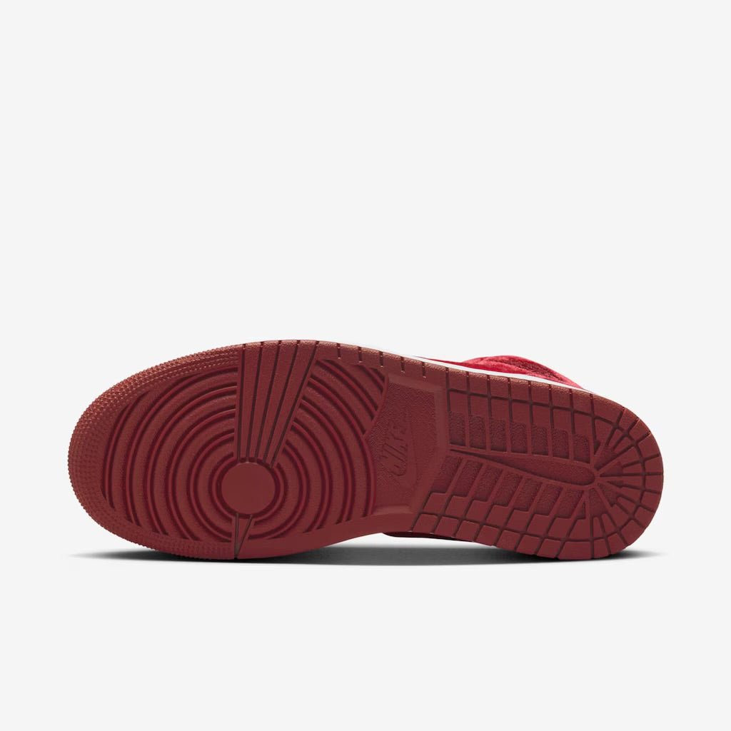 Tênis Air Jordan 1 Mid SE Red Velvet Vermelho - Jordan - FZ3334100