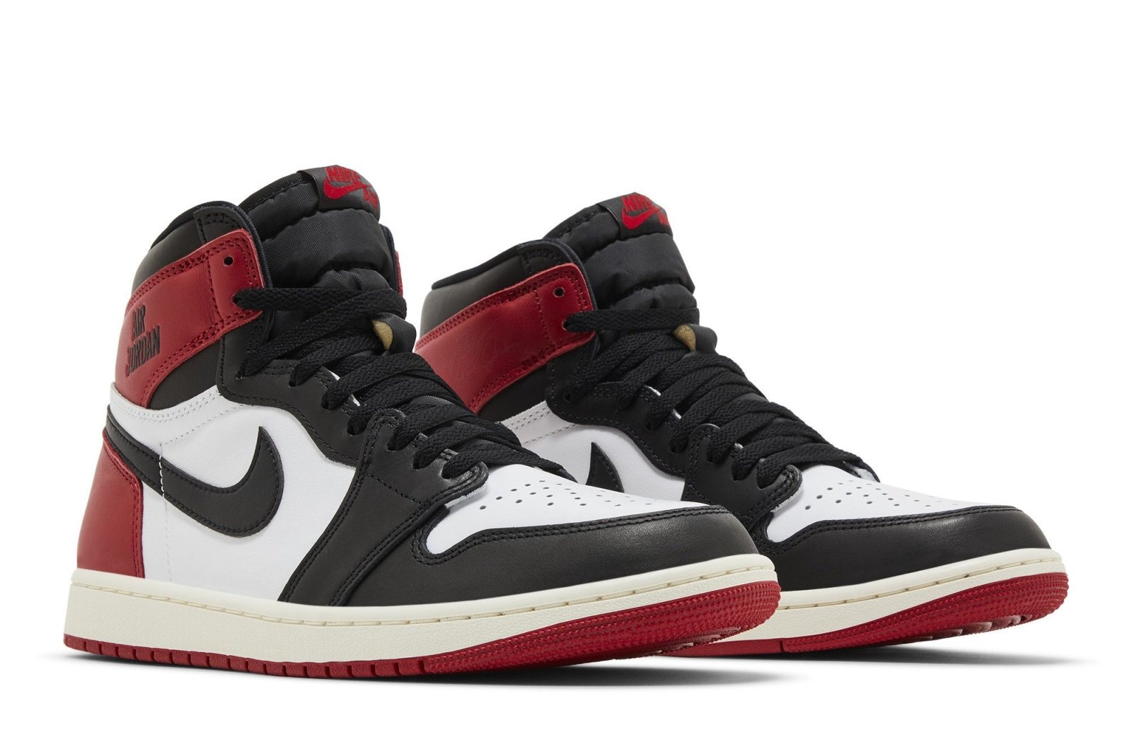 Tenis Air Jordan 1 Retro High OG Black Toe Reimagined Vermelho - Jordan - DZ5485 - 106