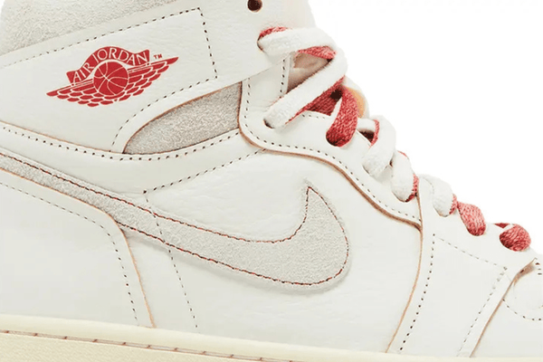Tênis Nike Air Jordan 1 Retro High Rare Air Sail Cinnabar Bege