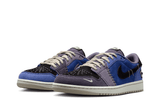 Vista traseira do Jordan Nike Air Jordan 1 Retro Low OG Zion Williamson Voodoo Alternate mostrando calcanheira e detalhes do solado
