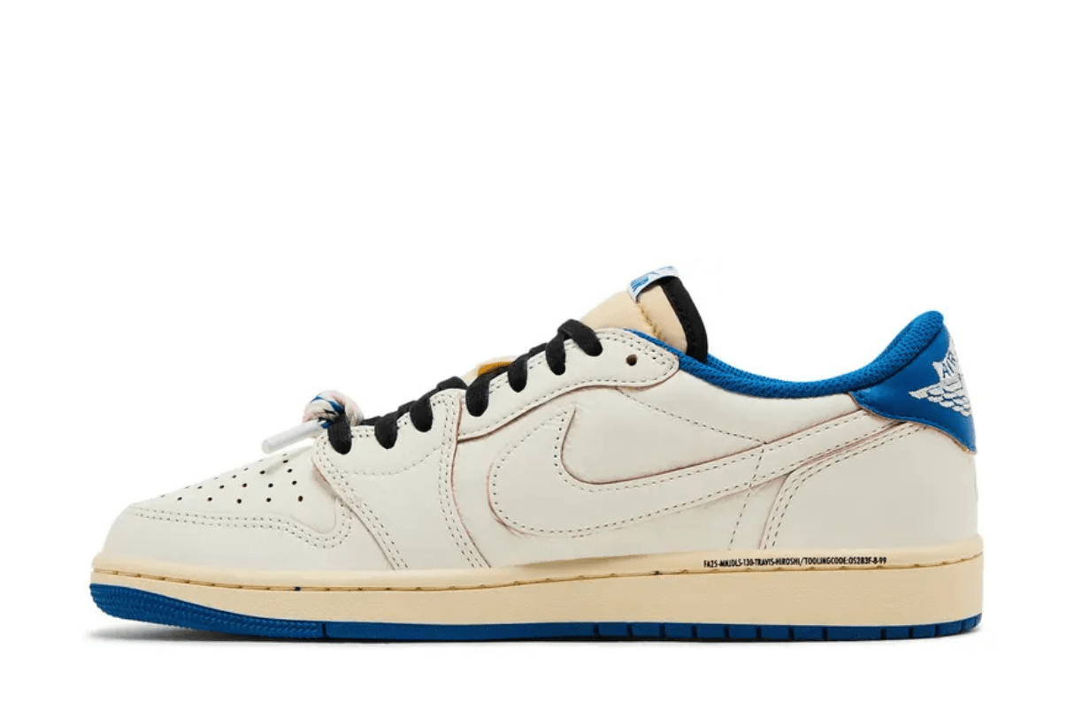 Tênis Air Jordan 1 x Travis Scott Retro Low OG SP Nike Sail Military Blue Couro - Jordan - DM7866 104