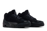 Vista frontal do Jordan Nike Air Jordan 3 Retro Black Cat mostrando biqueira e costuras