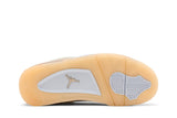 Vista traseira do Jordan Nike Air Jordan 4 Retro Shimmer mostrando calcanheira e detalhes do solado