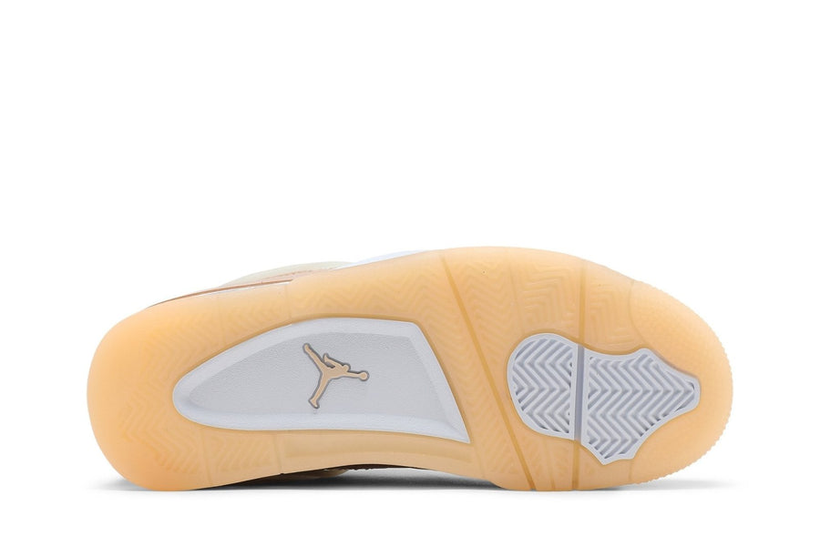 Vista traseira do Jordan Nike Air Jordan 4 Retro Shimmer mostrando calcanheira e detalhes do solado